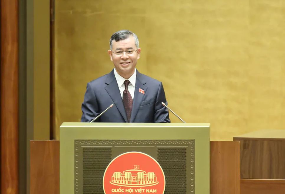 Bộ trưởng Bộ Tài chính Ngô Văn Tuấn trình bày báo cáo tiếp thu, giải trình các nội dung liên quan tới các nghị quyết trên. Ảnh: QUANG PHÚC