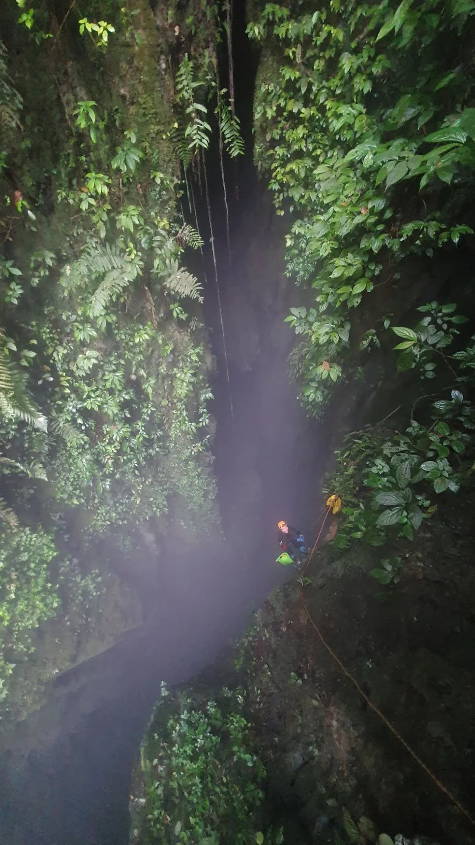 Quảng Trị: Phát hiện hang Thiên Cung dài hơn 4,2km 