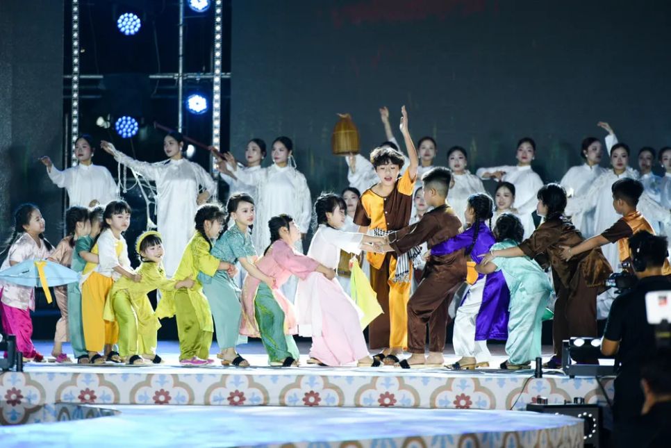 Lễ hội hướng đến tôn vinh và lan tỏa giá trị áo dài trong đời sống đương đại