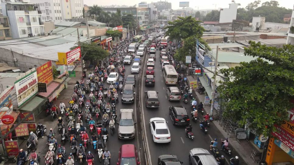 TPHCM tăng cường vận tải, bảo đảm đi lại dịp lễ