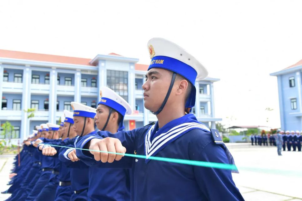 Huấn luyện điều lệnh