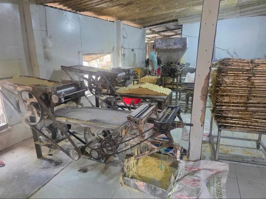 Triệt phá cơ sở sản xuất hơn 2.800 tấn mì tươi chứa chất cấm