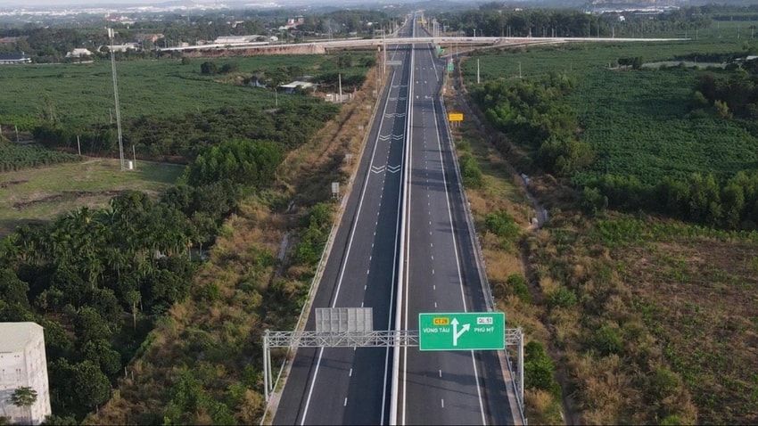 Dự kiến thông xe cao tốc Biên Hòa - Vũng Tàu từ tối 29/4. Ảnh: Vũ Hội