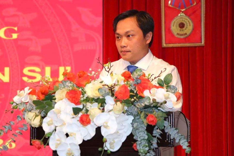 Phó Phòng Kinh tế đất Võ Minh Kha phát biểu nhận nhiệm vụ