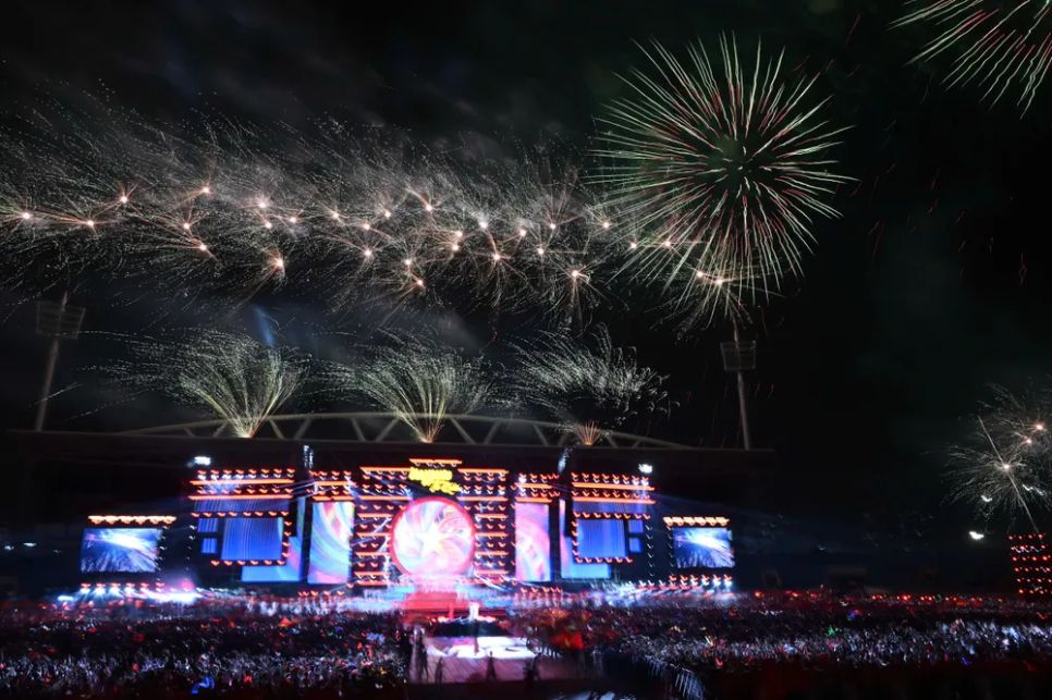 Bùng nổ cảm xúc tại Mỹ Đình trong đêm “Tự hào là người Việt Nam”