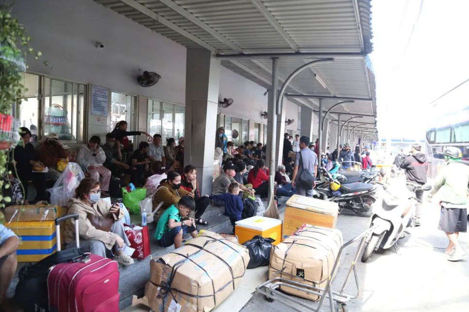 TPHCM: Đảm bảo đủ phương tiện cho nhu cầu đi lại dịp nghỉ lễ