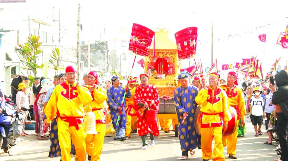Lễ hội nghinh ông ở phía Đông TPHCM (ẢNH: KHÁNH CHI)