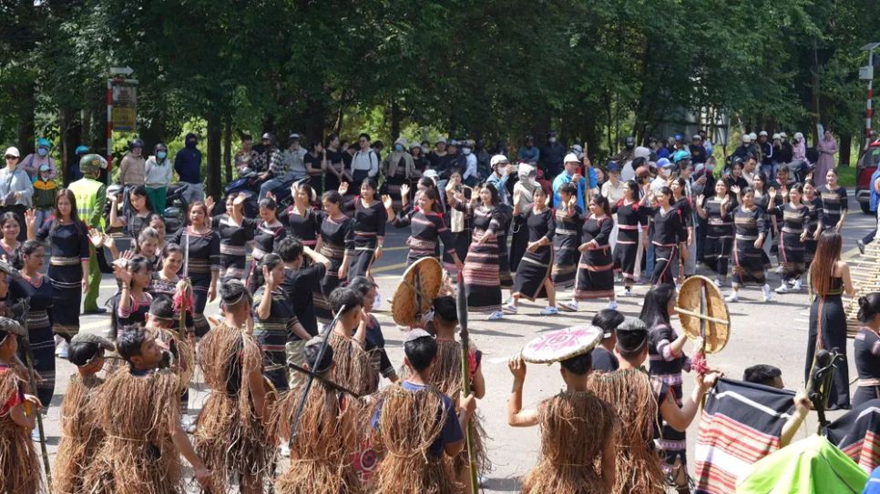 Các nghệ nhân tham gia biểu diễn lễ hội đường phố