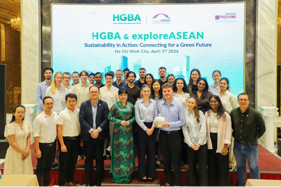 Chương trình tọa đàm quốc tế exploreASEAN do HGBA và Phuc Khang Corporation đồng tổ chức, tạo cơ hội cho sinh viên và học viên cao học Thụy Sĩ tham gia hành trình “learning by doing” tại Đông Nam Á