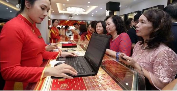 Giao dịch vàng. (Nguồn: Vietnam+)