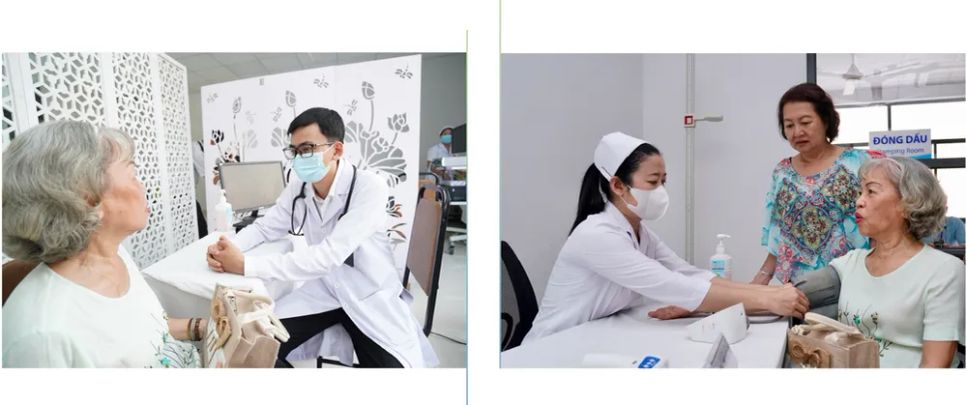 Người dân được hướng dẫn, kiểm tra sức khỏe tại trạm y tế phường Xuân Hòa. Ảnh: HOÀNG HÙNG