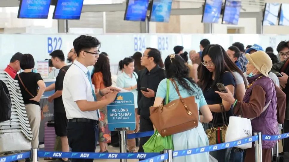 Sân bay Nội Bài đón lượng khách kỷ lục ngày cuối kỳ nghỉ lễ