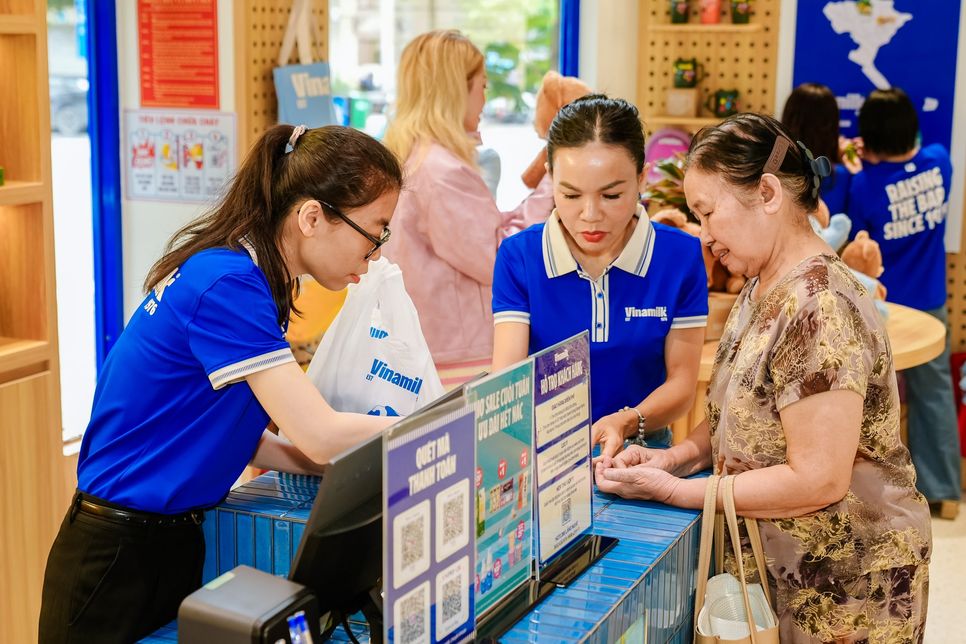 Vinamilk mở các cửa hàng theo nhận diện thương hiệu mới trên cả nước