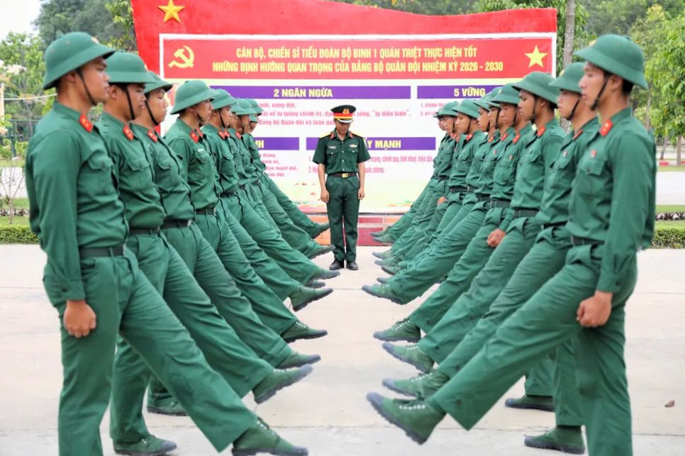 Huấn luyện điều lệnh tại Trung Đoàn Gia Định