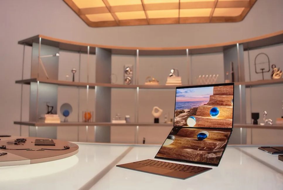 ASUS Zenbook DUO với thiết kế đặc biệt