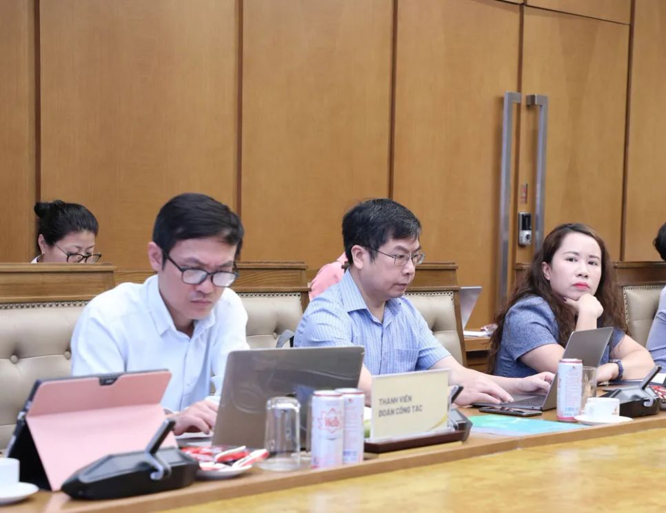Đại biểu dự cuộc làm việc. Ảnh: CẨM HÀ