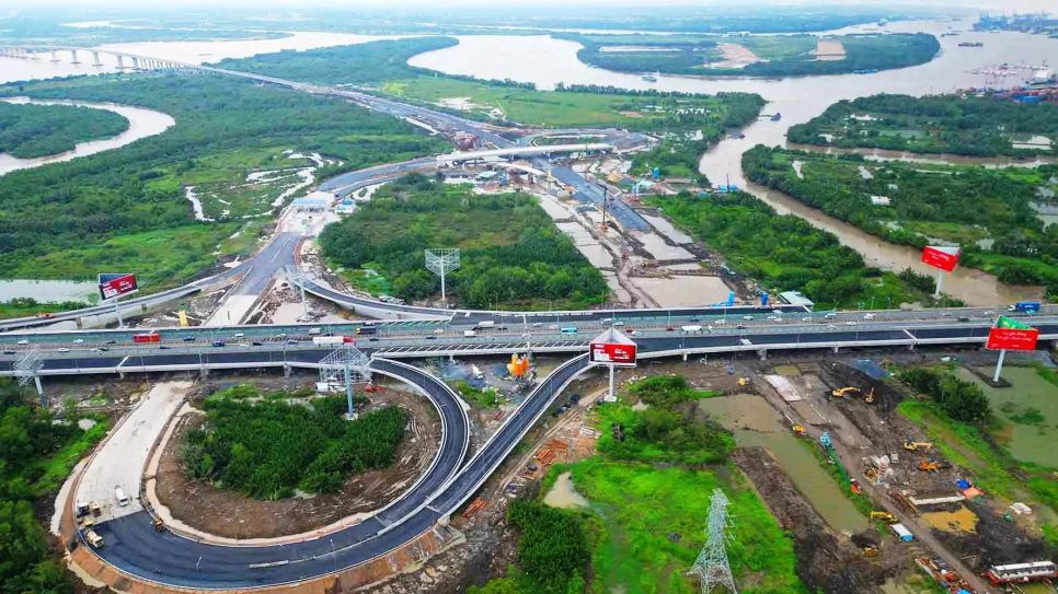 TP.HCM triển khai giải pháp bảo đảm nguồn vật liệu cho các dự án trọng điểm. Ảnh: Thanh Tao