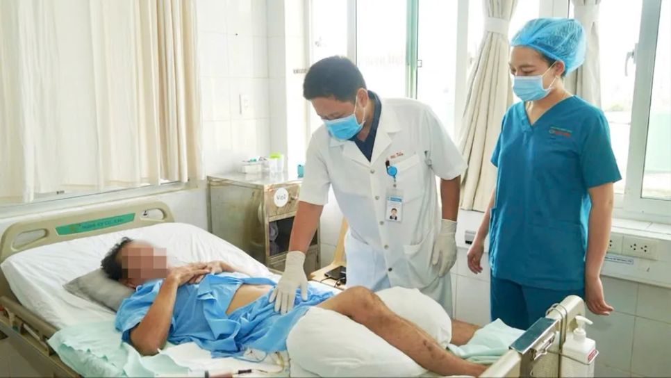 Cứu sống người đàn ông ở Gia Lai nhiễm "vi khuẩn ăn thịt người"