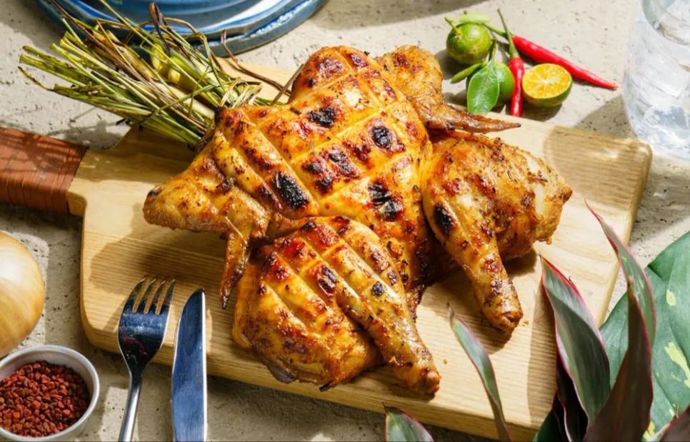 Món gà nướng của chuỗi nhà hàng Manam ở Philippines (ẢNH: MANAM)