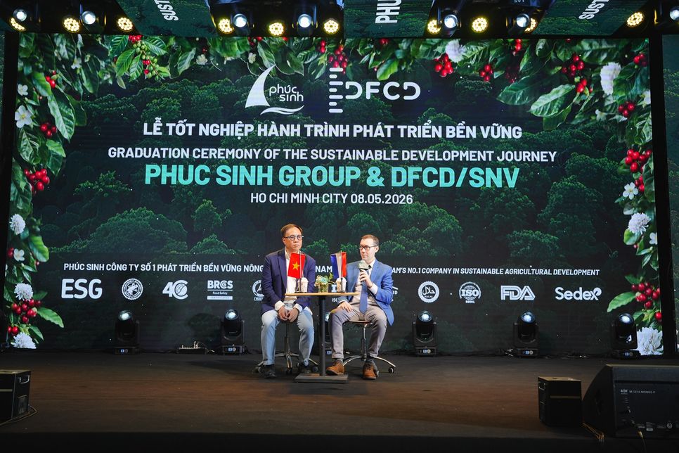 Ông Alex Downs, cán bộ đầu tư khu vực Châu Á (DFCD/SNV) đánh giá cao sự quyết tâm của Phúc Sinh Group trong hành trình phát triển bền vững