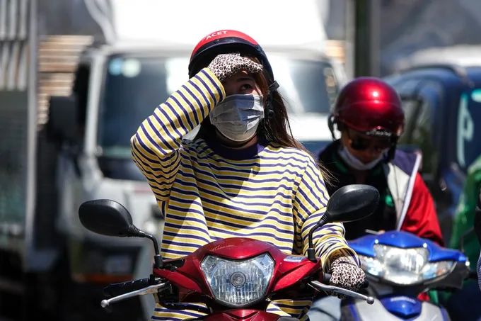 TPHCM nắng nóng trên 37 độ C đến khi nào? 
