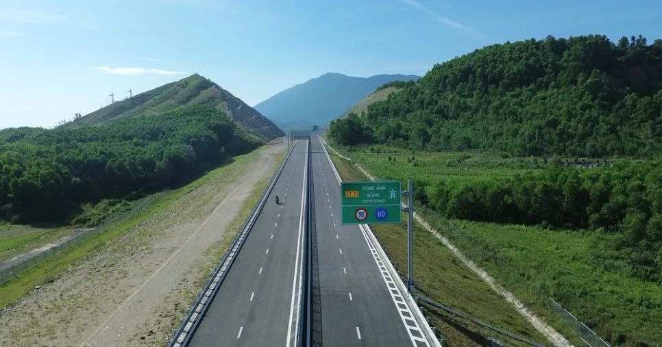 Dự án cao tốc Bắc-Nam đoạn Vũng Áng-Bùng đã được đưa vào khai thác. (Ảnh: Khánh Hùng/Vietnam+)