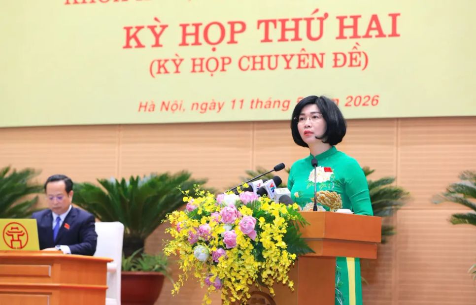 Đồng chí Phùng Thị Hồng Hà, Phó Bí thư Thành ủy, Chủ tịch HĐND TP Hà Nội phát biểu khai mạc kỳ họp. Ảnh: BẢO CHI