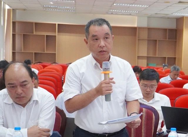 Ông Huỳnh Thanh Khiết - Phó giám đốc Sở Xây dựng TP.HCM phát biểu tại buổi làm việc