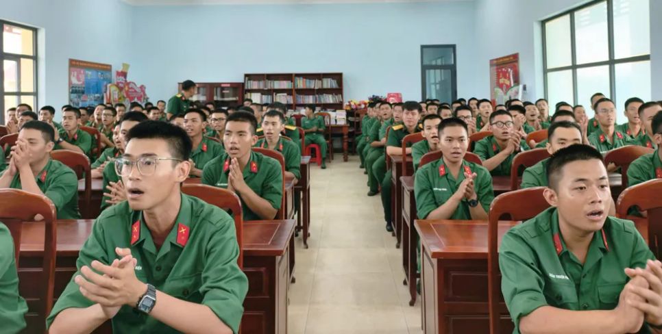 Tiểu đoàn 16 có 182 chiến sĩ mới là con em của 6 phường thuộc TPHCM