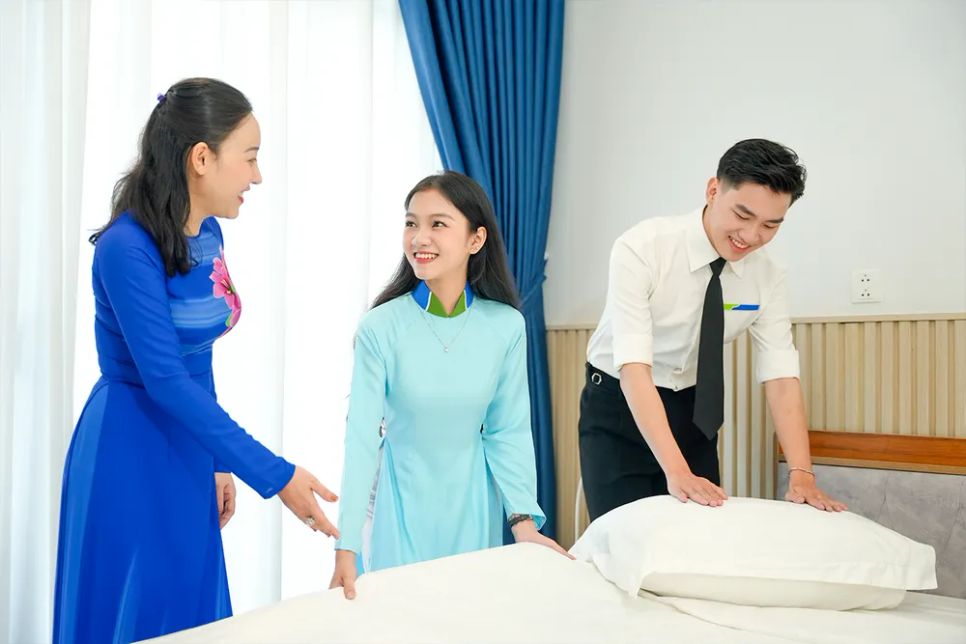 Môi trường học tập năng động, gắn thực tiễn, giúp sinh viên phát triển kỹ năng và sẵn sàng hội nhập thị trường lao động quốc tế