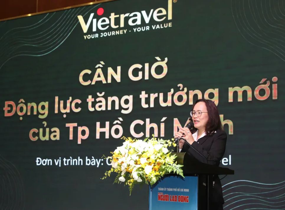 Bà Huỳnh Phan Phương Hoàng, Phó Tổng Giám đốc Vietravel phát biểu tại hội thảo
