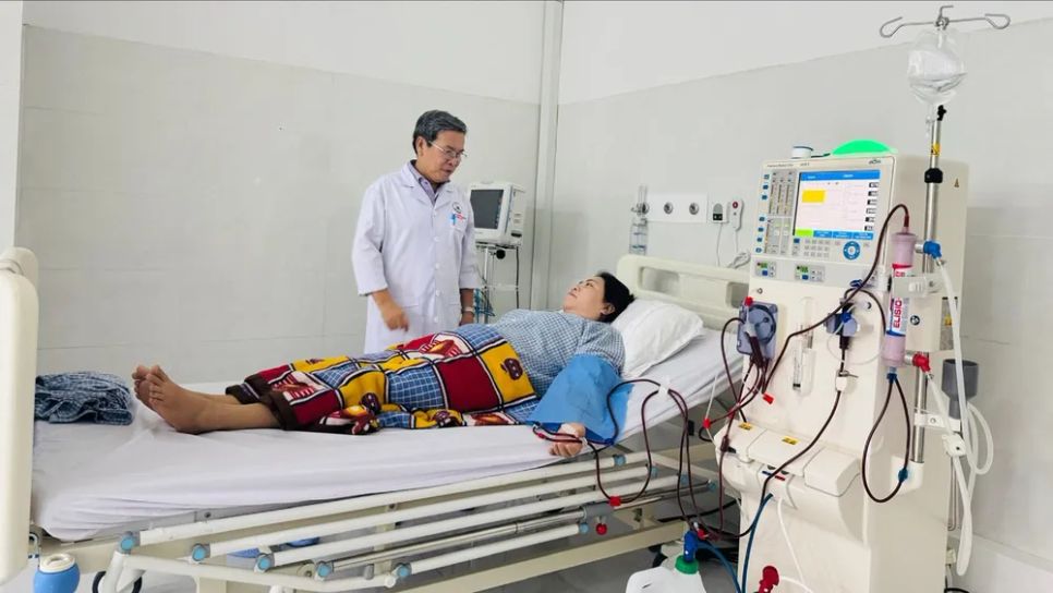 Chị Nguyễn Thị Ngọc Giàu (46 tuổi, chạy thận gần 4 năm) là một trong những người bệnh đầu tiên được điều trị lọc máu tại Côn Đảo