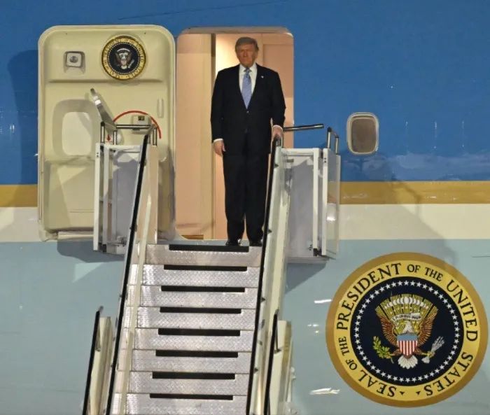 Tổng thống Mỹ Donald Trump đến Bắc Kinh