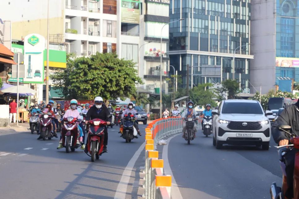 TPHCM triển khai đảo chiều làn xe đường Cộng Hòa sớm 1 ngày