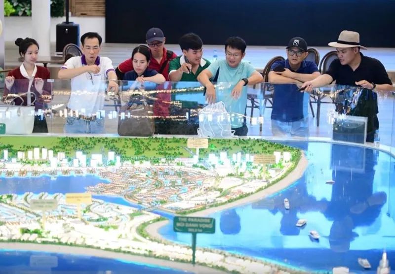 Cả Vinhomes Green Paradise Cần Giờ và Vinhomes Sài Gòn Park đều hấp dẫn nhà đầu tư