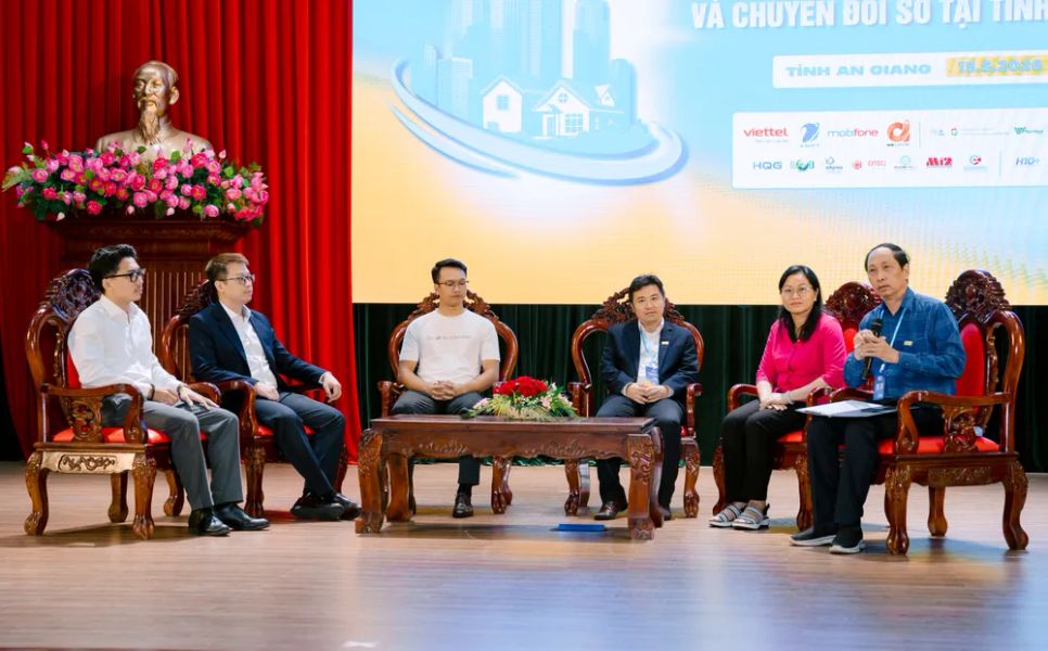 Phiên toạ đàm thảo luận tư vấn chuyển đổi số cho tỉnh An Giang <br>
