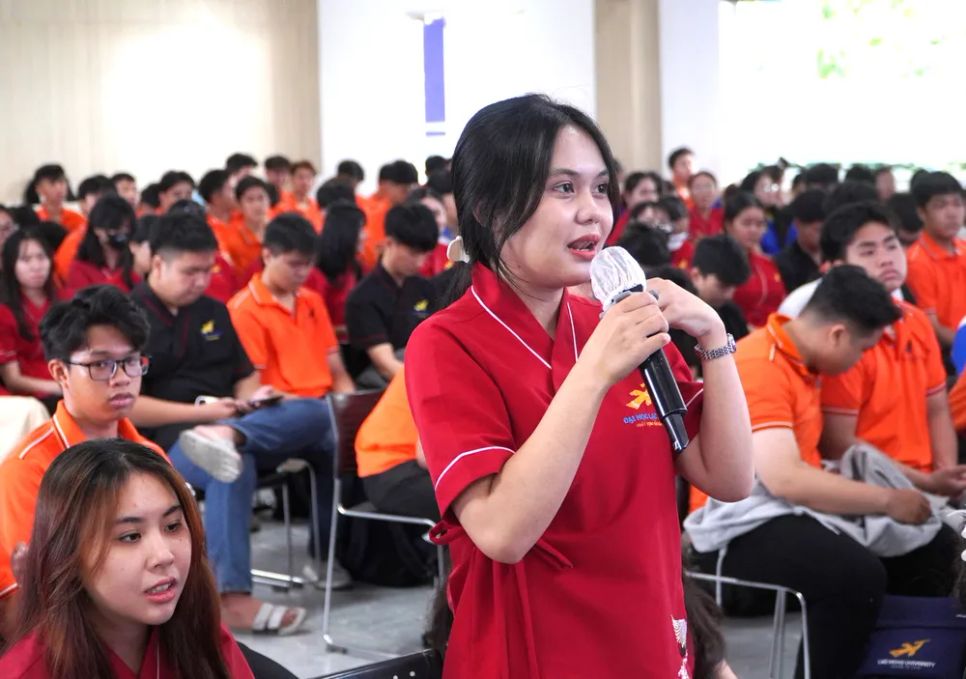 Rất nhiều sinh viên quan tâm đến môi trường làm việc tại Nhật Bản