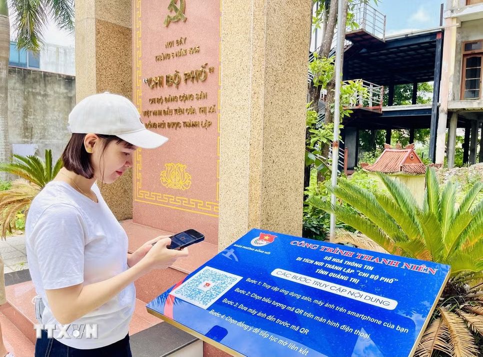 'Đánh thức' du lịch di sản trong kỷ nguyên số