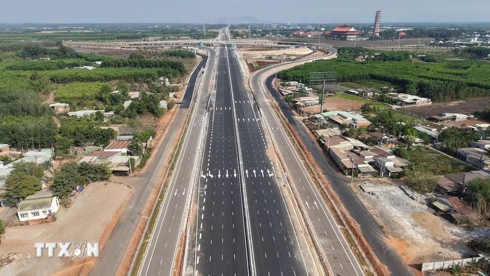Đầu tư hạ tầng hiệu quả tạo bệ phóng cho tăng trưởng