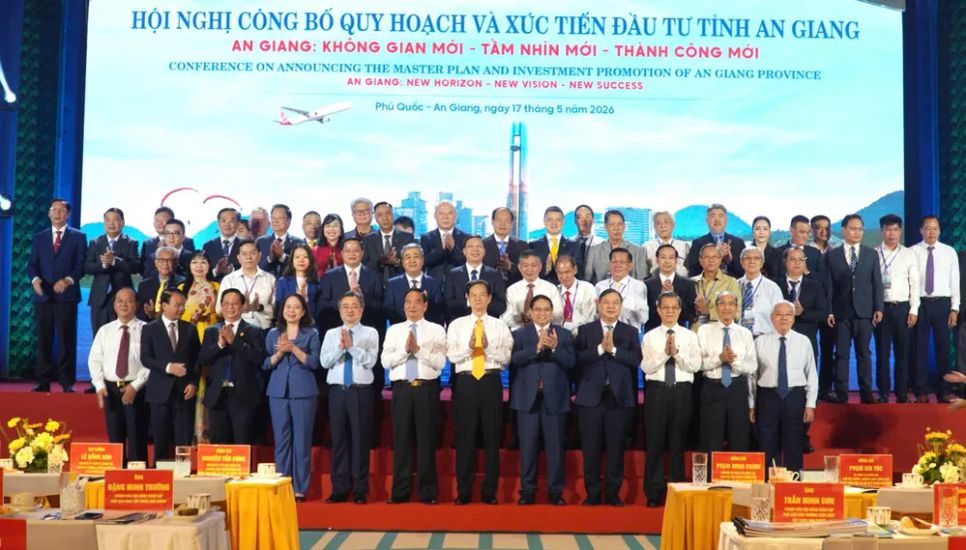 Các đại biểu tham dự hội nghị
