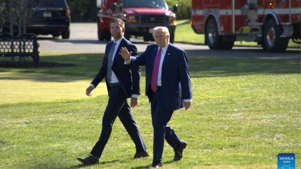 Tổng thống Mỹ Donald Trump đến Nhà Trắng. Ảnh: XINHUA