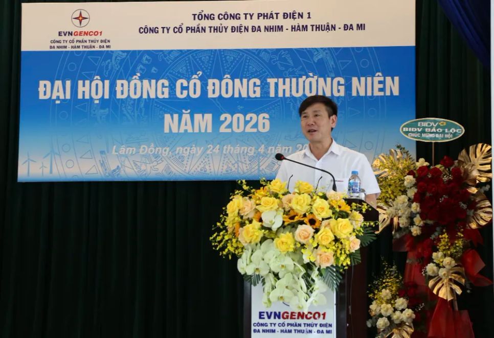 Ông Đinh Kim Cương, Thành viên Hội đồng thành viên Tổng công ty Phát điện 1 phát biểu tại Đại hội đồng cổ đông