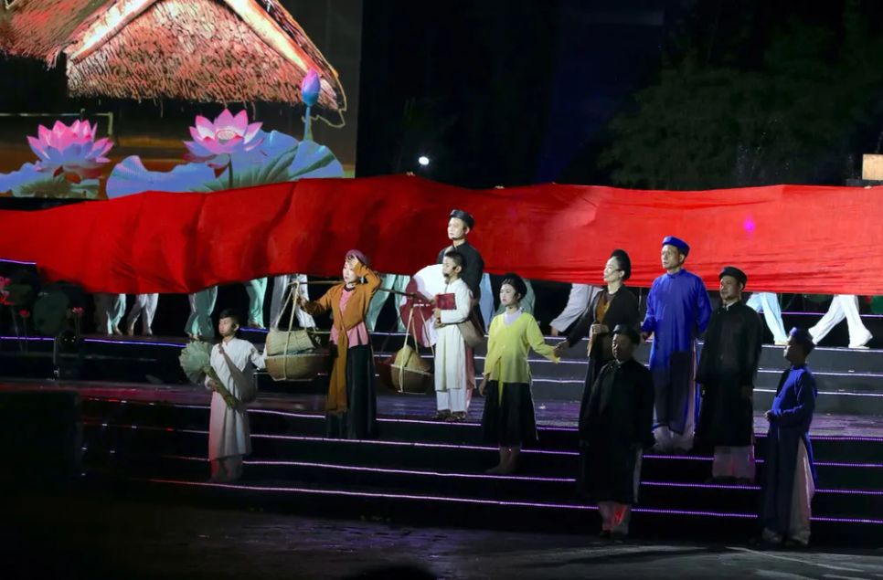 Khai mạc Lễ hội Làng Sen năm 2026