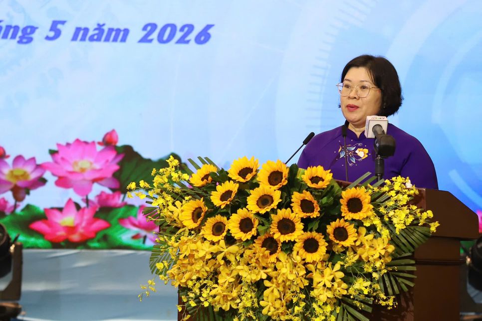 Phó Bí thư Thành ủy TP.HCM Văn Thị Bạch Tuyết phát biểu