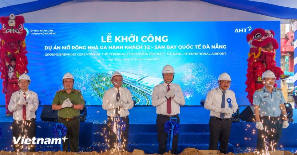 Khởi công dự án mở rộng nhà ga hành khách T2. (Ảnh: Thanh Phong/Vietnam+) Khởi công dự án mở rộng nhà ga hành khách T2. (Ảnh: Thanh Phong/Vietnam+)