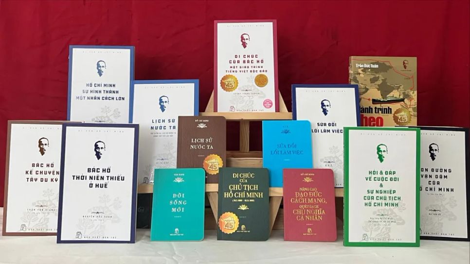 Nhiều đầu sách của bộ sách Di sản Hồ Chí Minh đạt con số phát hành vạn bản