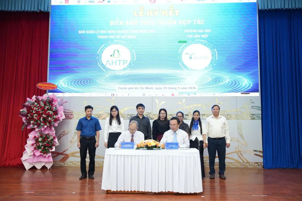 Ban quản lý Khu Nông nghiệp công nghệ cao TPHCM và Trường Đại học Thủ Dầu Một ký kết biên bản hợp tác Ban quản lý Khu Nông nghiệp công nghệ cao TPHCM và Trường Đại học Thủ Dầu Một ký kết biên bản hợp tác
