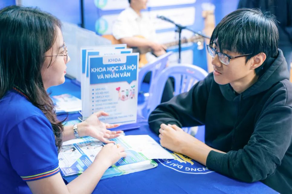 Thí sinh xét học bạ vào Trường Đại học Văn Hiến <a href=