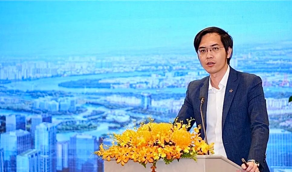 PGS.TS Nguyễn Hữu Huân, Phó Chủ tịch Cơ quan điều hành Trung tâm Tài chính Quốc tế Việt Nam tại TPHCM