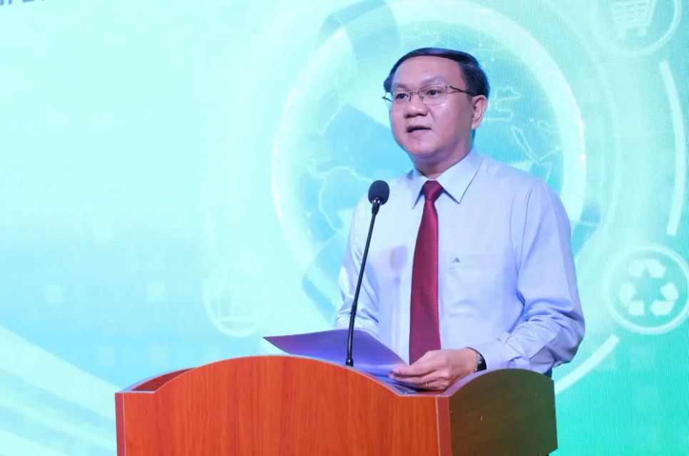Giám đốc Sở KH-CN TPHCM Lâm Đình Thắng phát biểu khai mạc Giám đốc Sở KH-CN TPHCM Lâm Đình Thắng phát biểu khai mạc